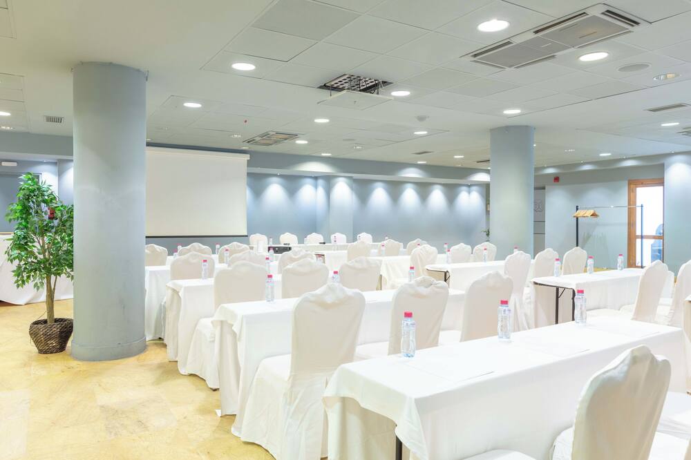 Hotel Puerta de la Luna 写真