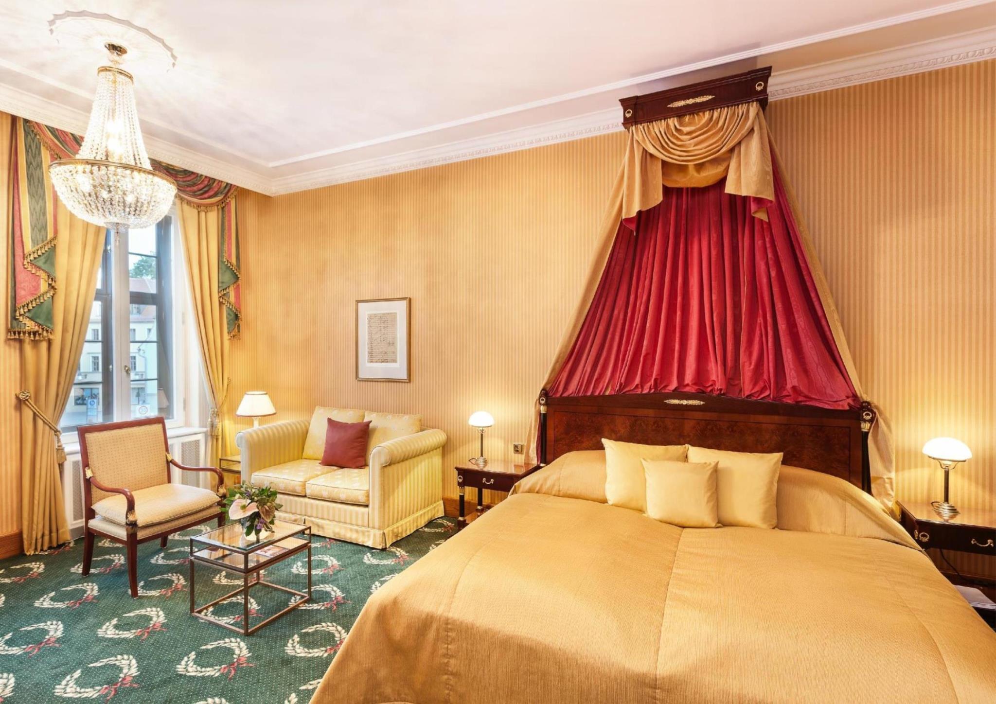 ベスト ウェスタン プレミア グランド ホテル ルシスシャー ホフ 写真