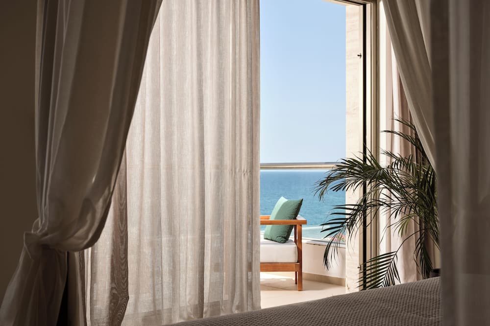 ザ ロイヤル ブルー ア ラグジュアリー ビーチ リゾート 写真