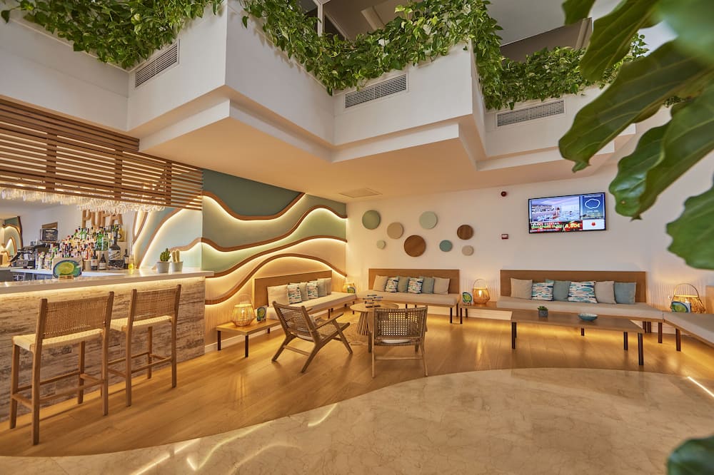 Aparthotel Ponent Mar 写真