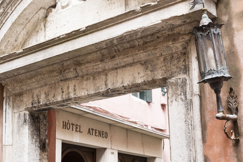 ホテル アテネオ 写真