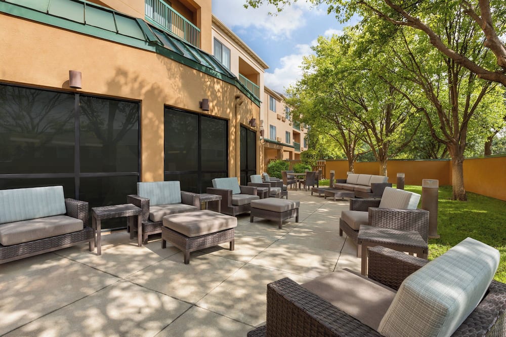 Courtyard by Marriott Lubbock 写真