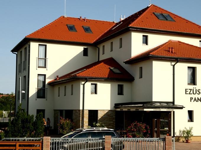 Ezusthid Hotel 写真