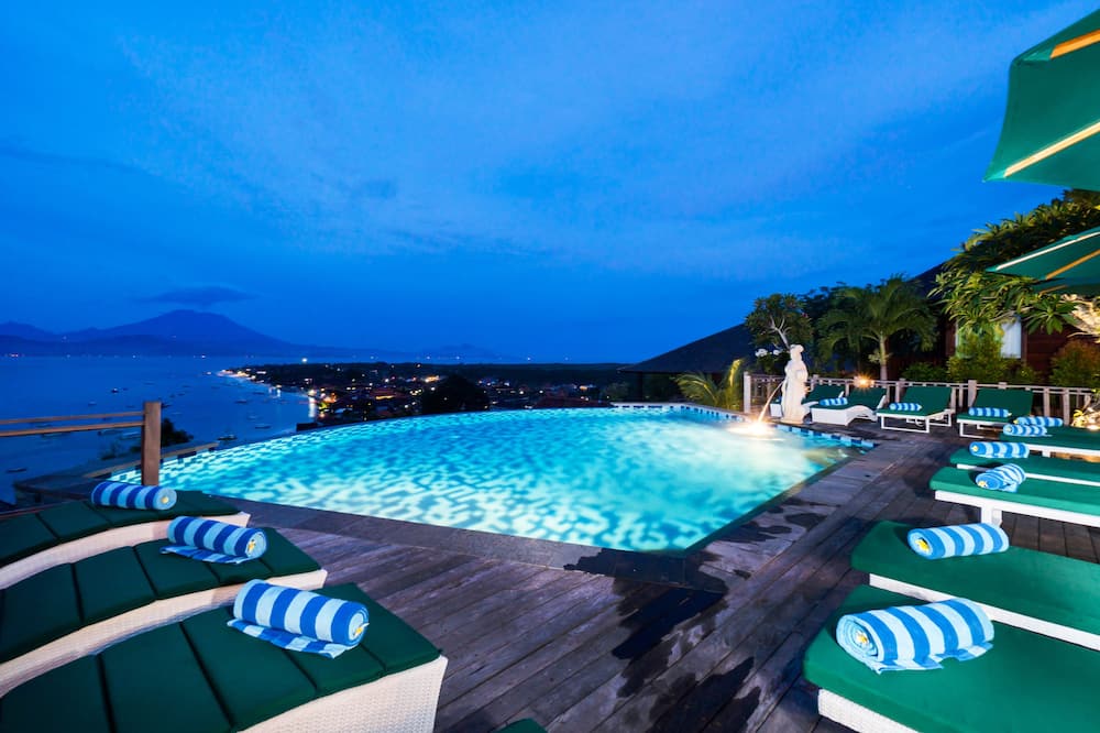 ジェンガラ ヒル 写真