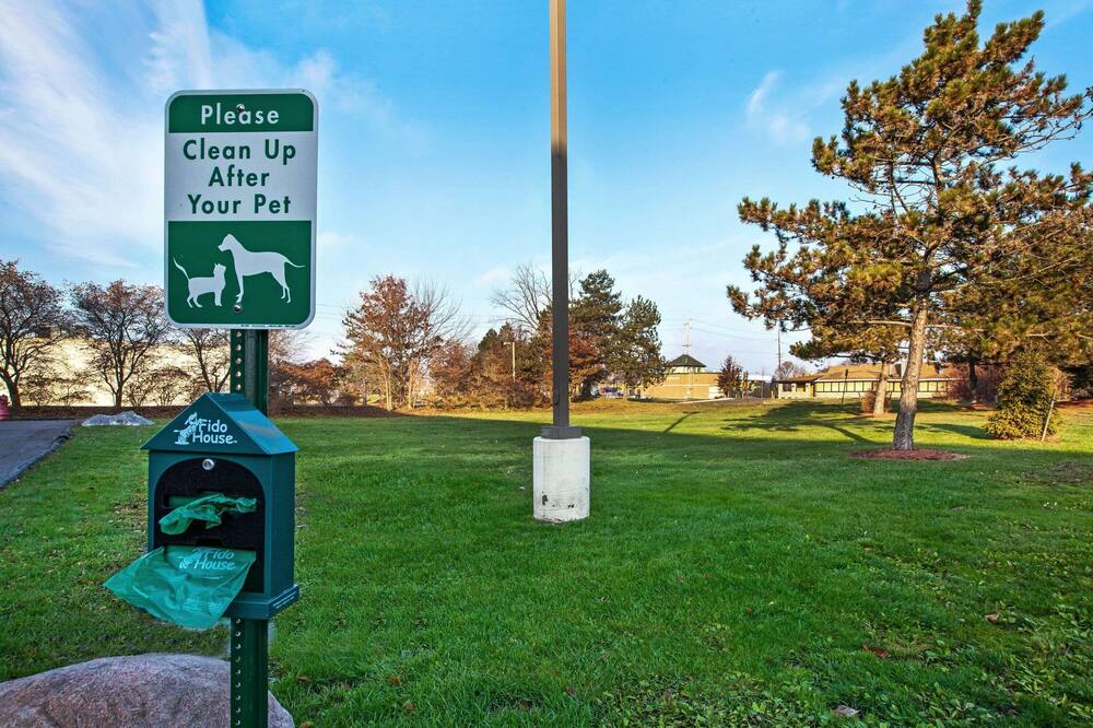 ラ キンタ イン バイ ウィンダム デトロイト カントン 写真