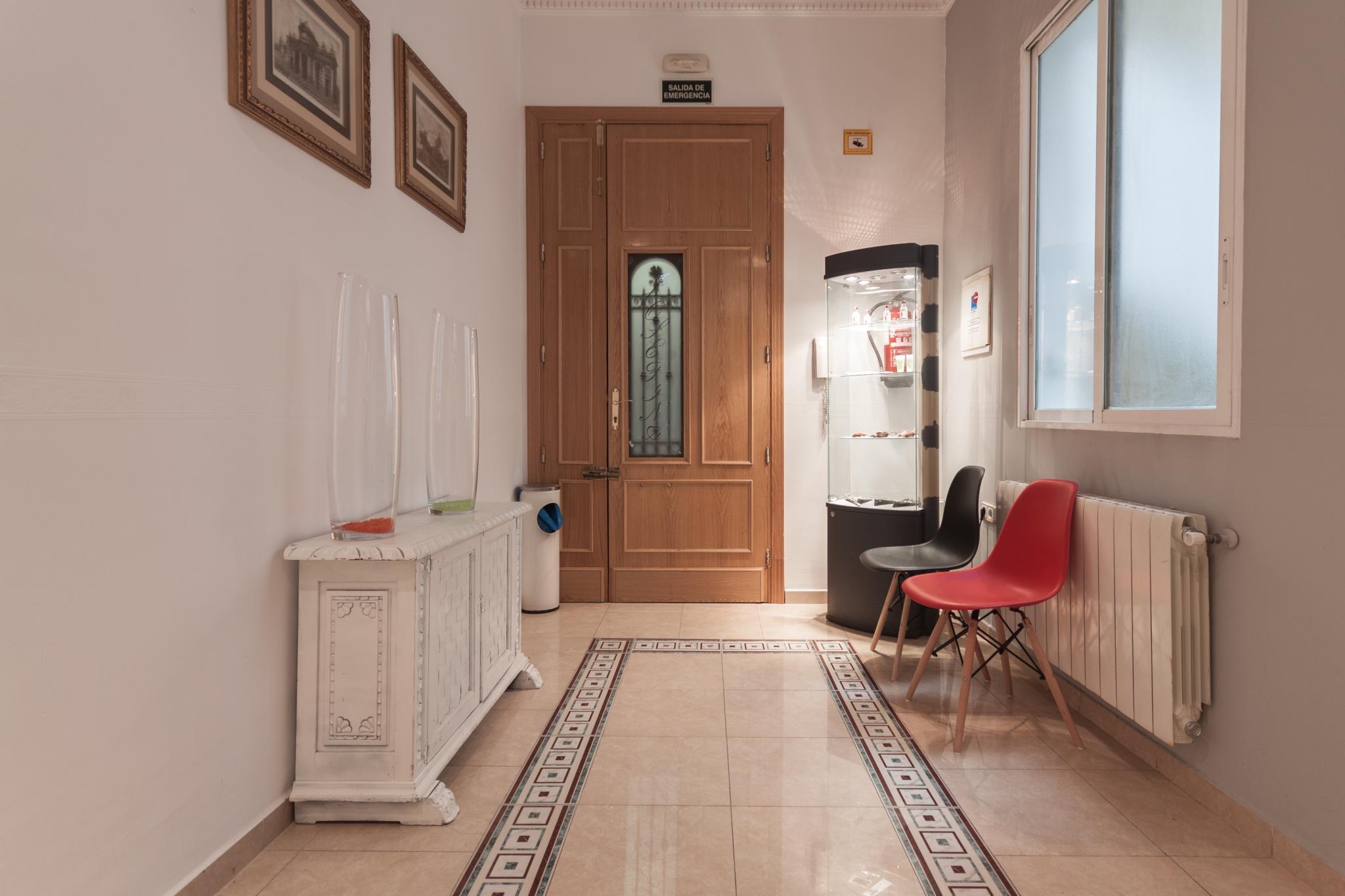 オスタル ホセフィナ 写真