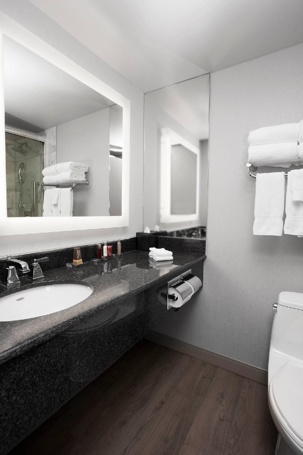 ナイアガラ フォールズ マリオット オン ザ フォールズ 写真