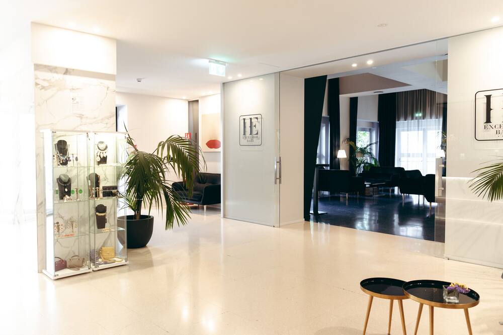 ホテル エクセルシオール バリ 写真