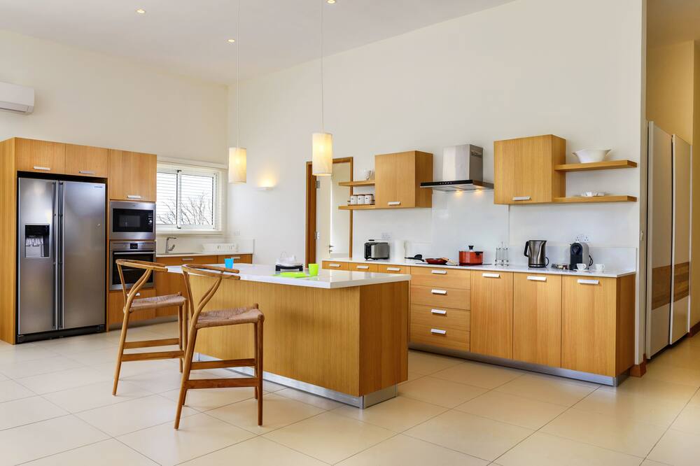 Myra Seafront 写真