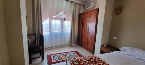 The Bedouin Moon 写真