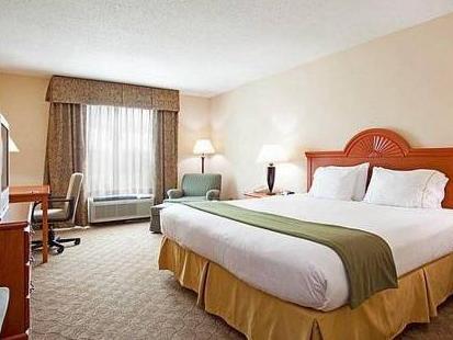 ホリデイ イン エクスプレス & スイーツ レノア シティ by IHG 写真