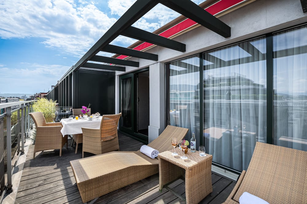 ロイヤル マノテル ホテル 写真