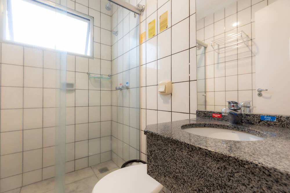 タロバ ホテル 写真