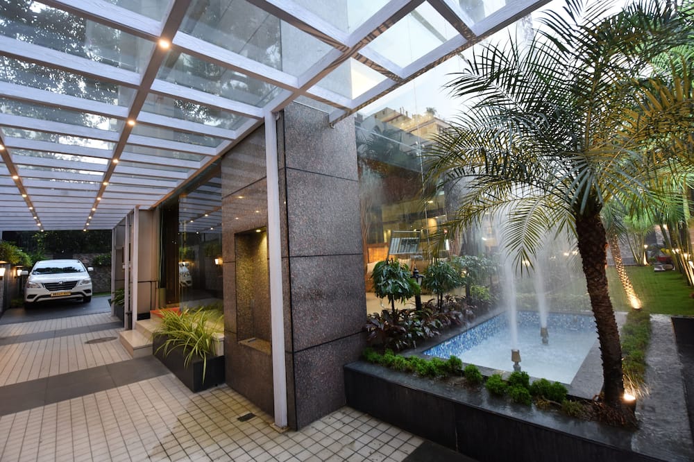 ザ コーポレート 写真