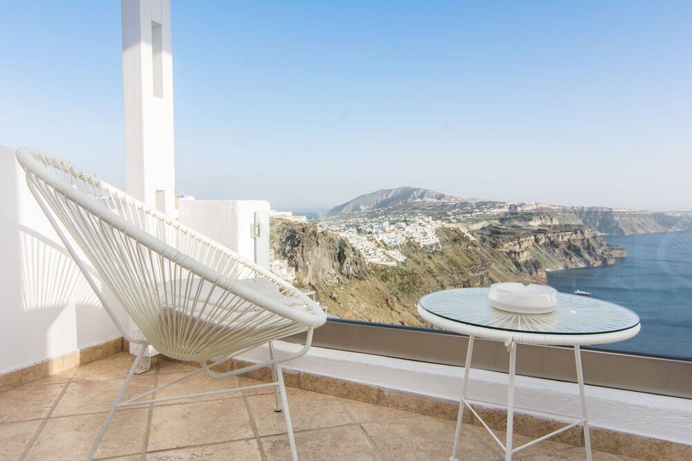 ネフェリ ホームズ - 大人専用 写真