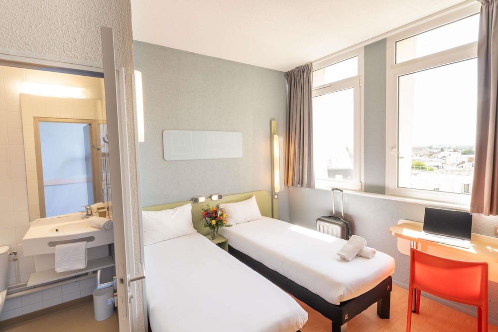 イビス バジェット ル マン サントル 写真