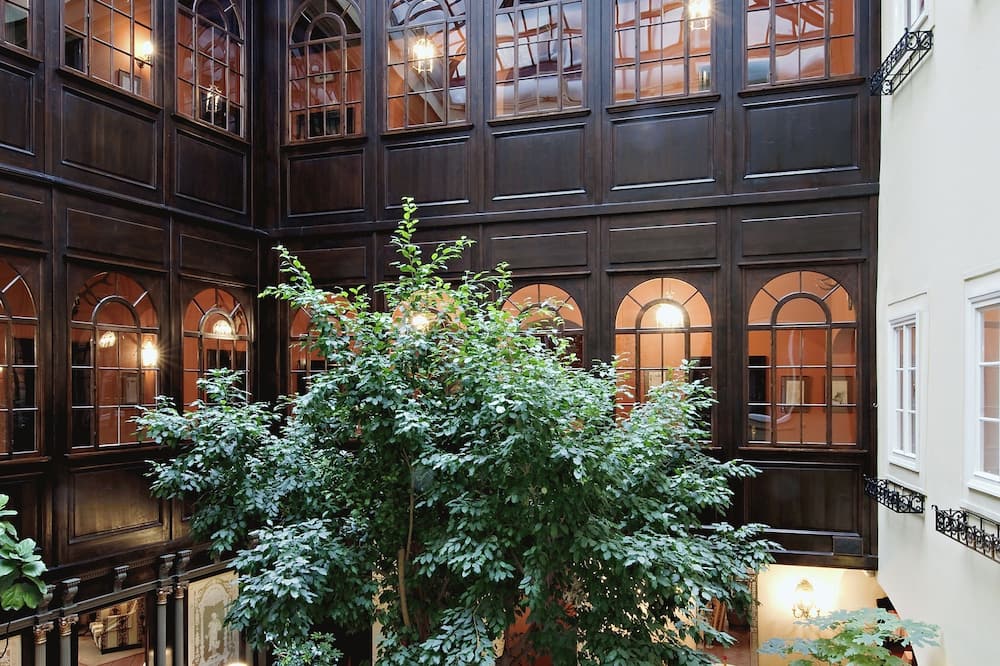 ホテル ケーニヒ フォン ウンガルン 写真