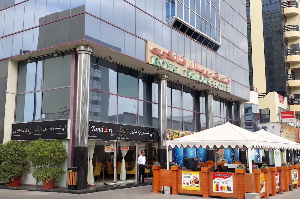 ロイヤル ファルコン ホテル 写真