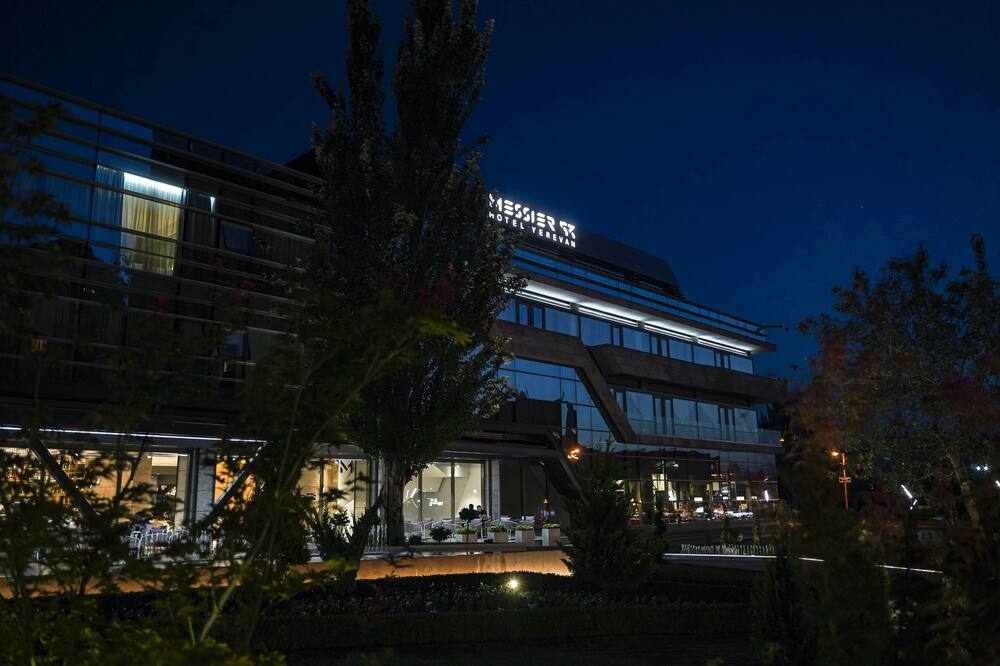 Messier 53 Hotel Yerevan 写真