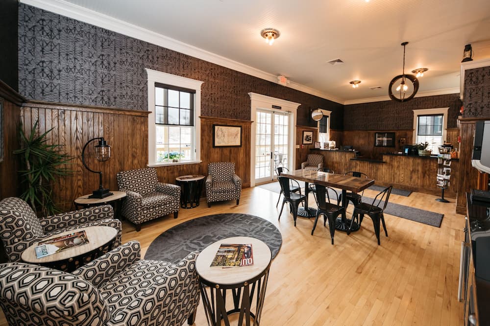 ザ レイルロード イン 写真