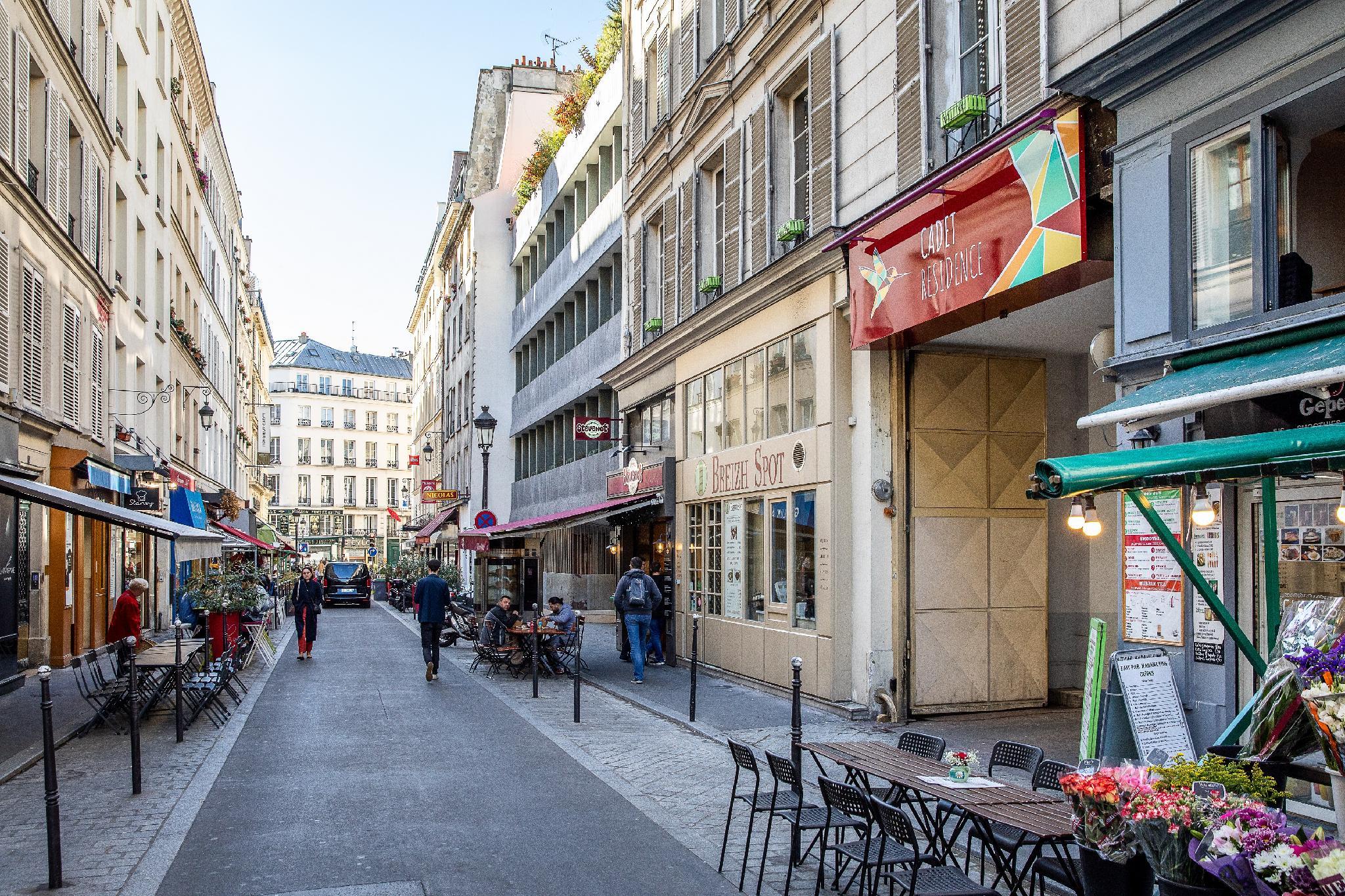 カデット レジデンス 写真