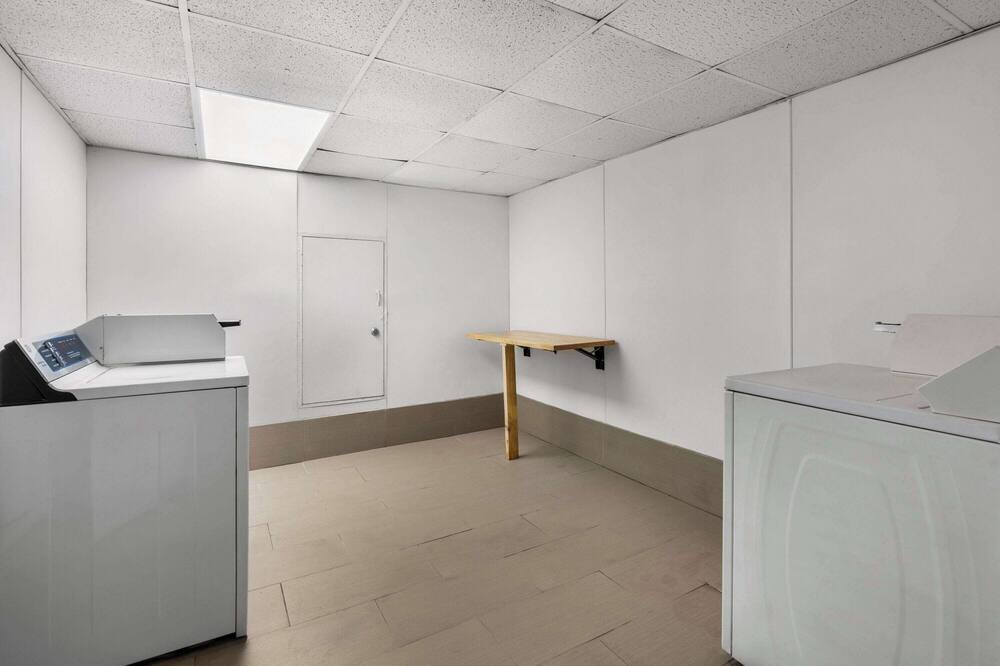 デイズ イン バイ ウィンダム ローリー ミッドタウン 写真