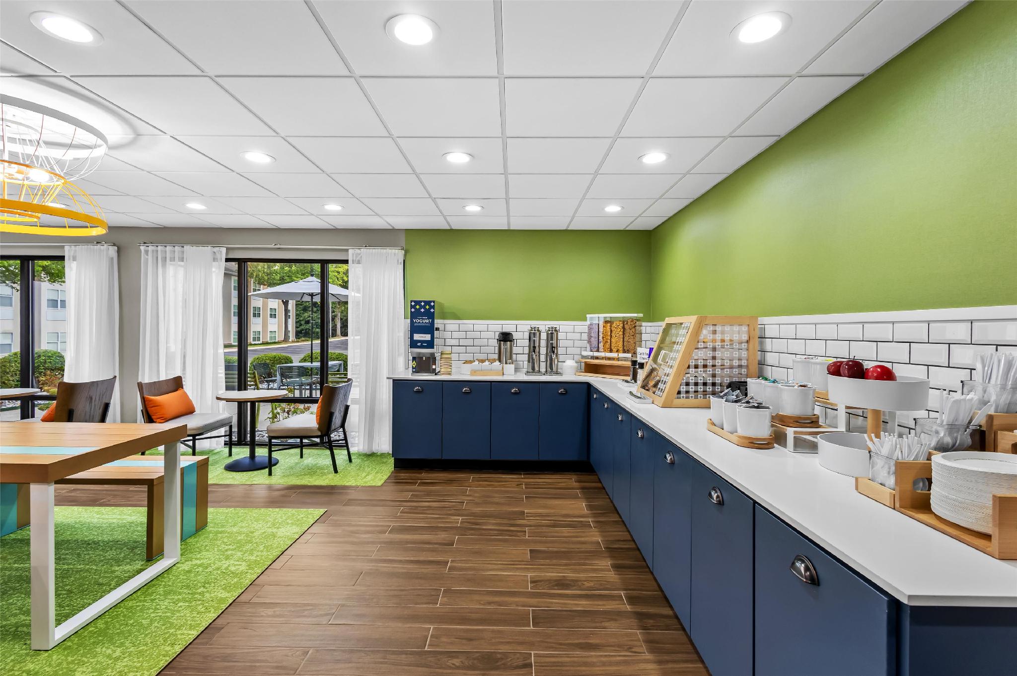 Spark by Hilton Alpharetta Roswell 写真