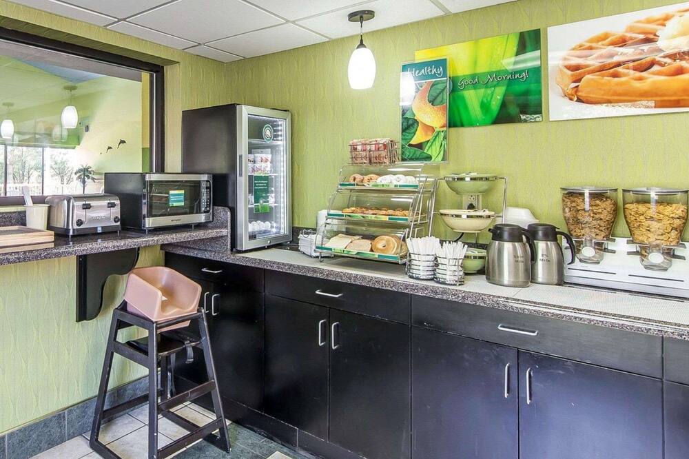 クオリティ イン ウエスト 写真