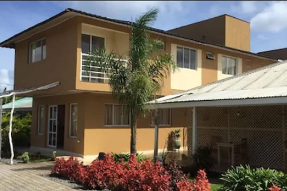 ホテル マエア ヘア レパ 写真