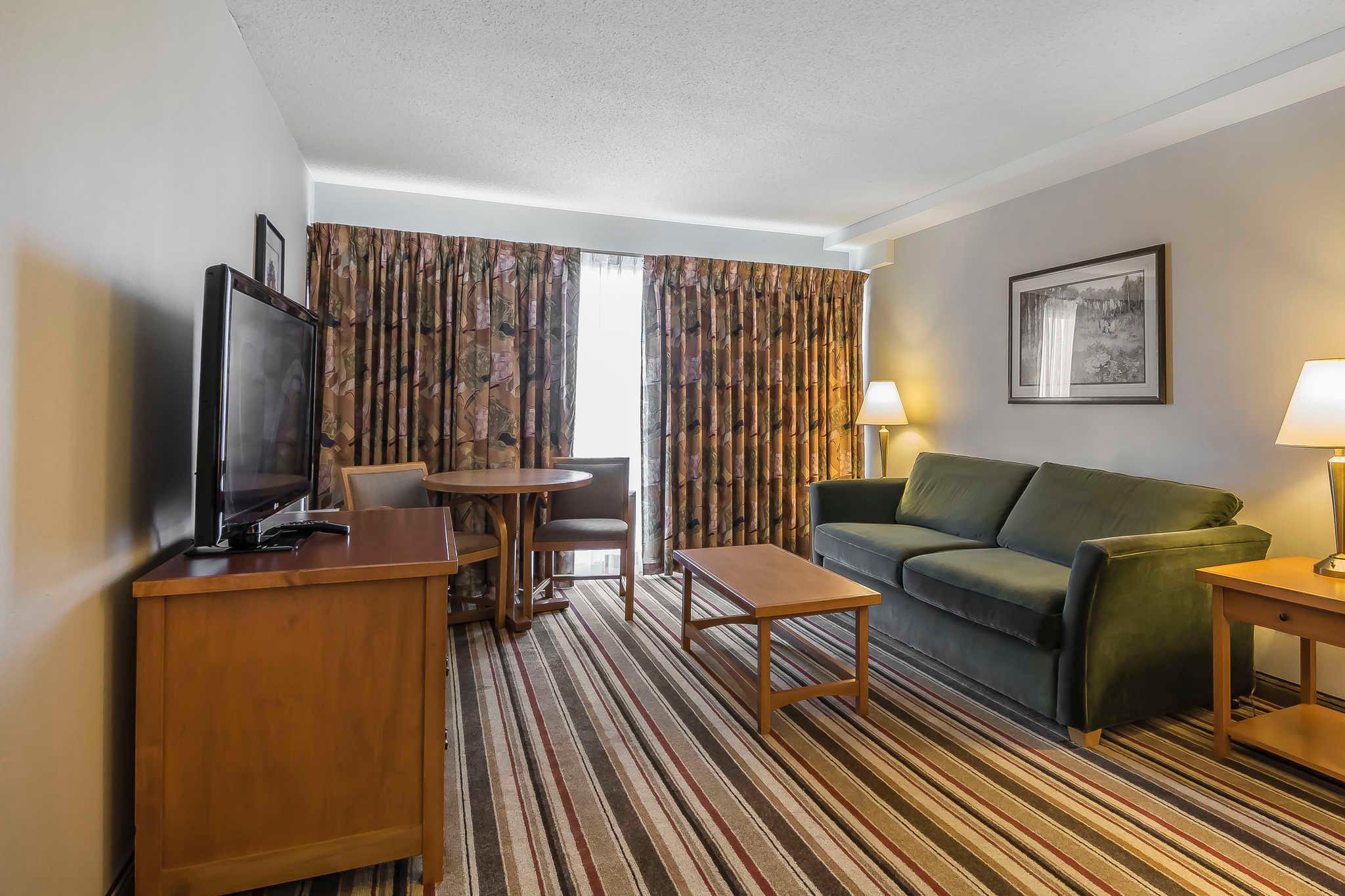 DoubleTree by Hilton Calgary North 写真