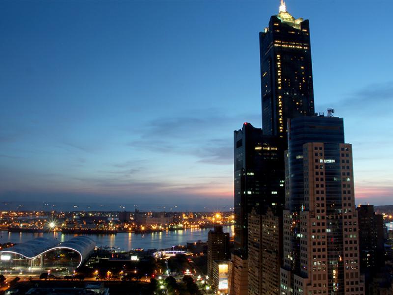 イーチ ファミリー 写真