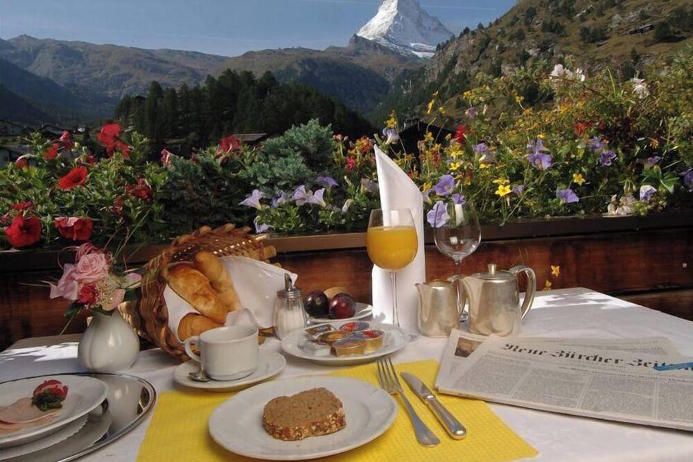 ブリストル ホテル 写真