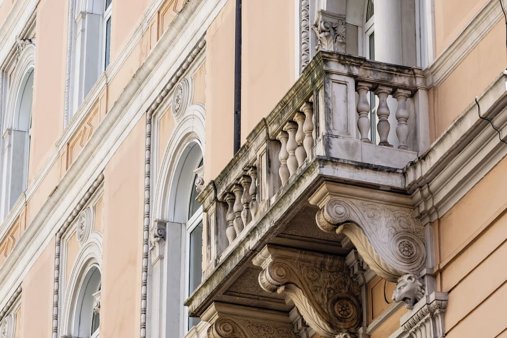 ホテル コンチネンタレ 写真