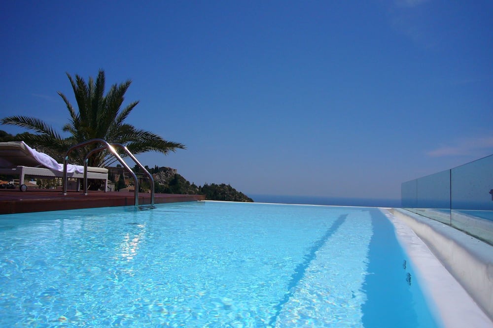 ホテル イル ピッコロ ジャルディーノ 写真