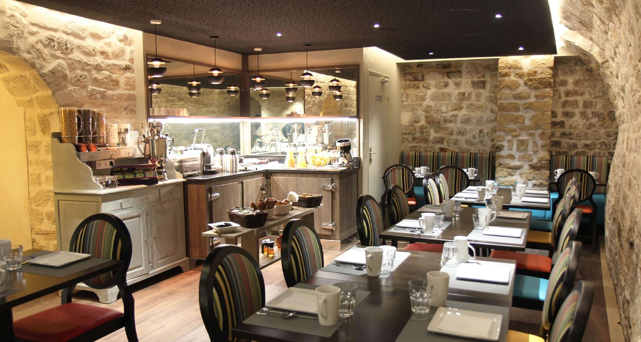 ベスト ウェスタン ホテル ル モンマルトル サン ピエール 写真