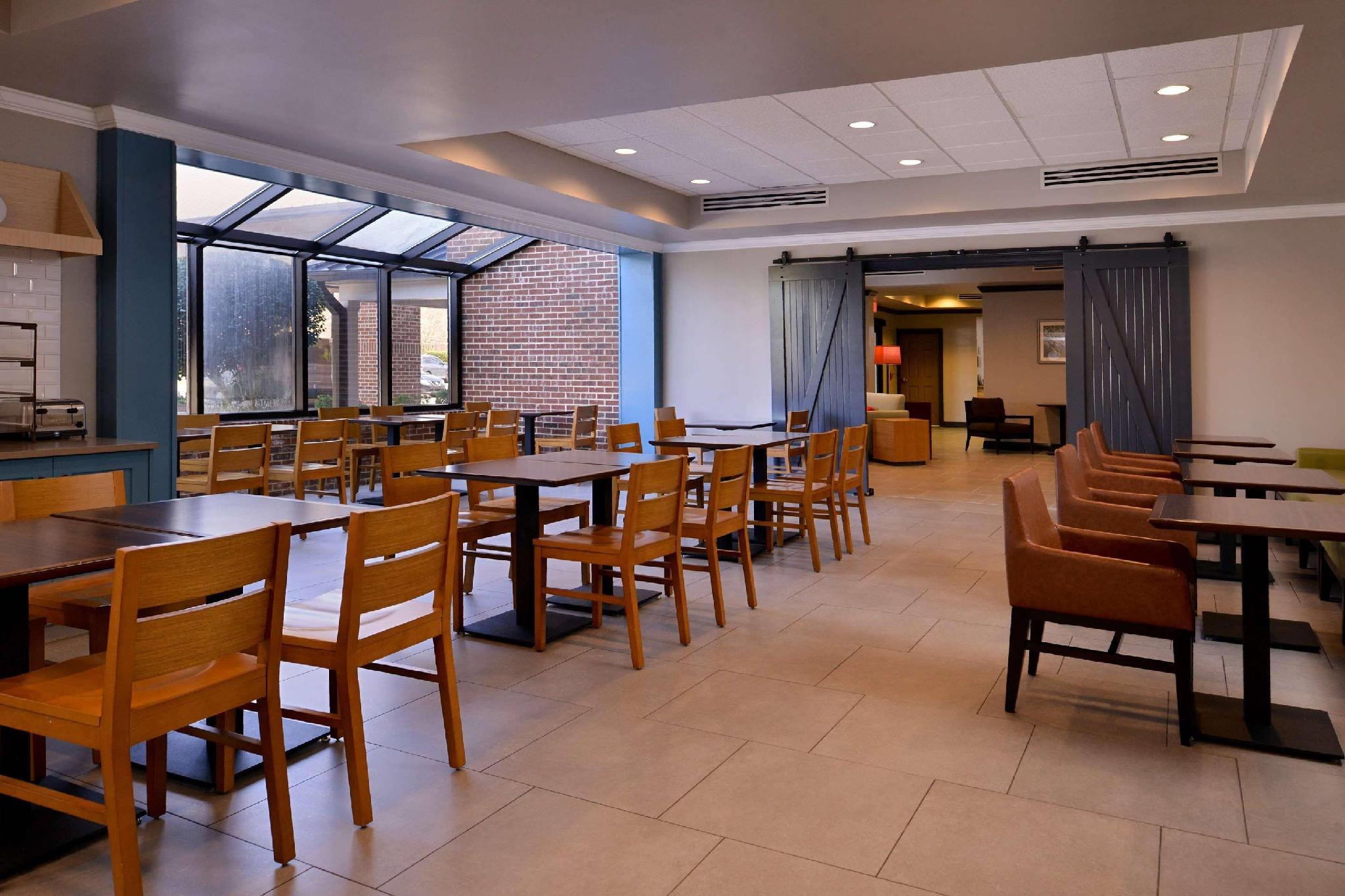 Country Inn & Suites by Radisson Raleigh-Durham Airport NC 写真
