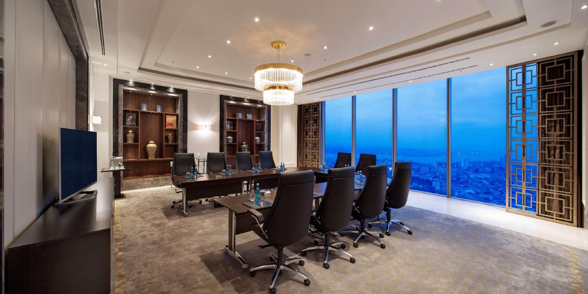 ヒルトン イスタンブール ボモンティ ホテル & カンファレンス センター 写真