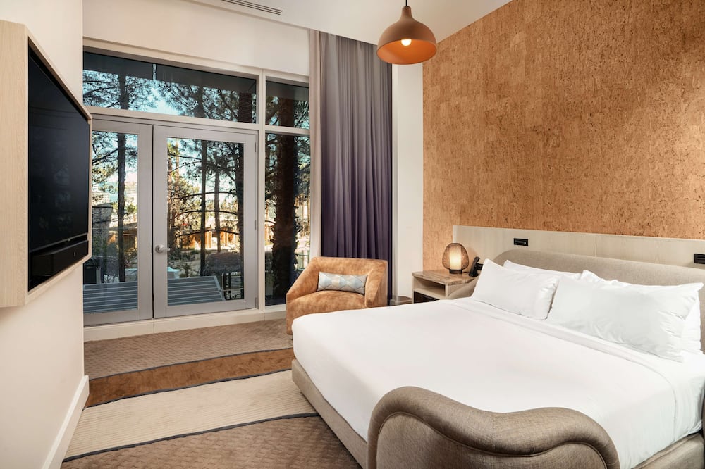 バージン ホテルズ ラスベガス、キュリオ コレクション バイ ヒルトン 写真