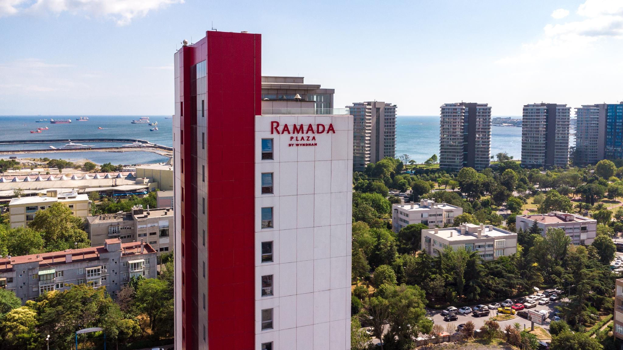 ラマダ プラザ バイ ウィンダム イスタンブール アタコイ 写真