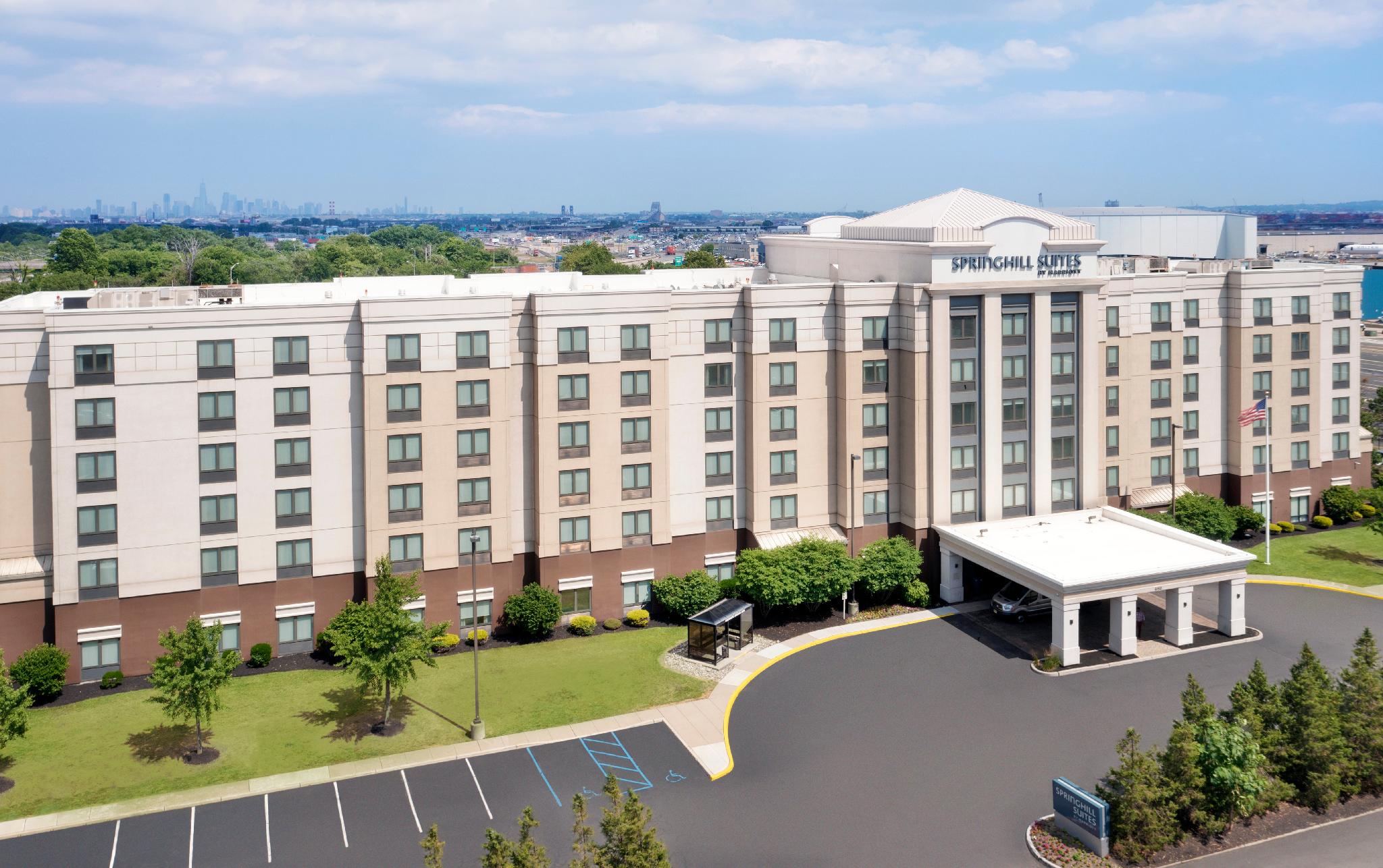 SpringHill Suites by Marriott Newark Liberty International Airport 写真