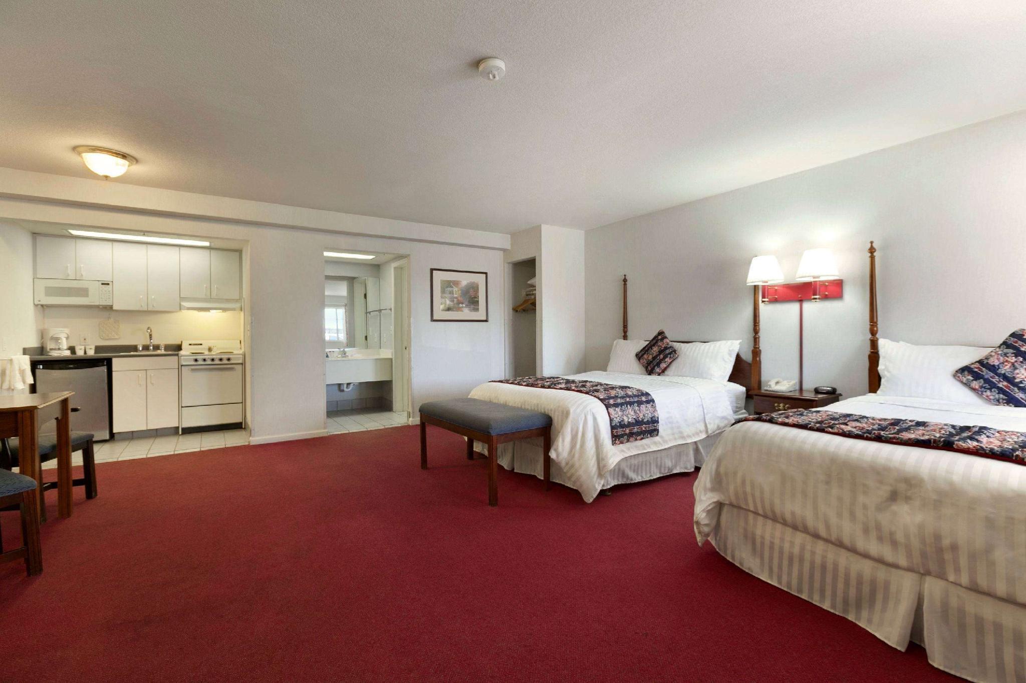 トラベロッジ バイ ウィンダム レディング カリフォルニア 写真