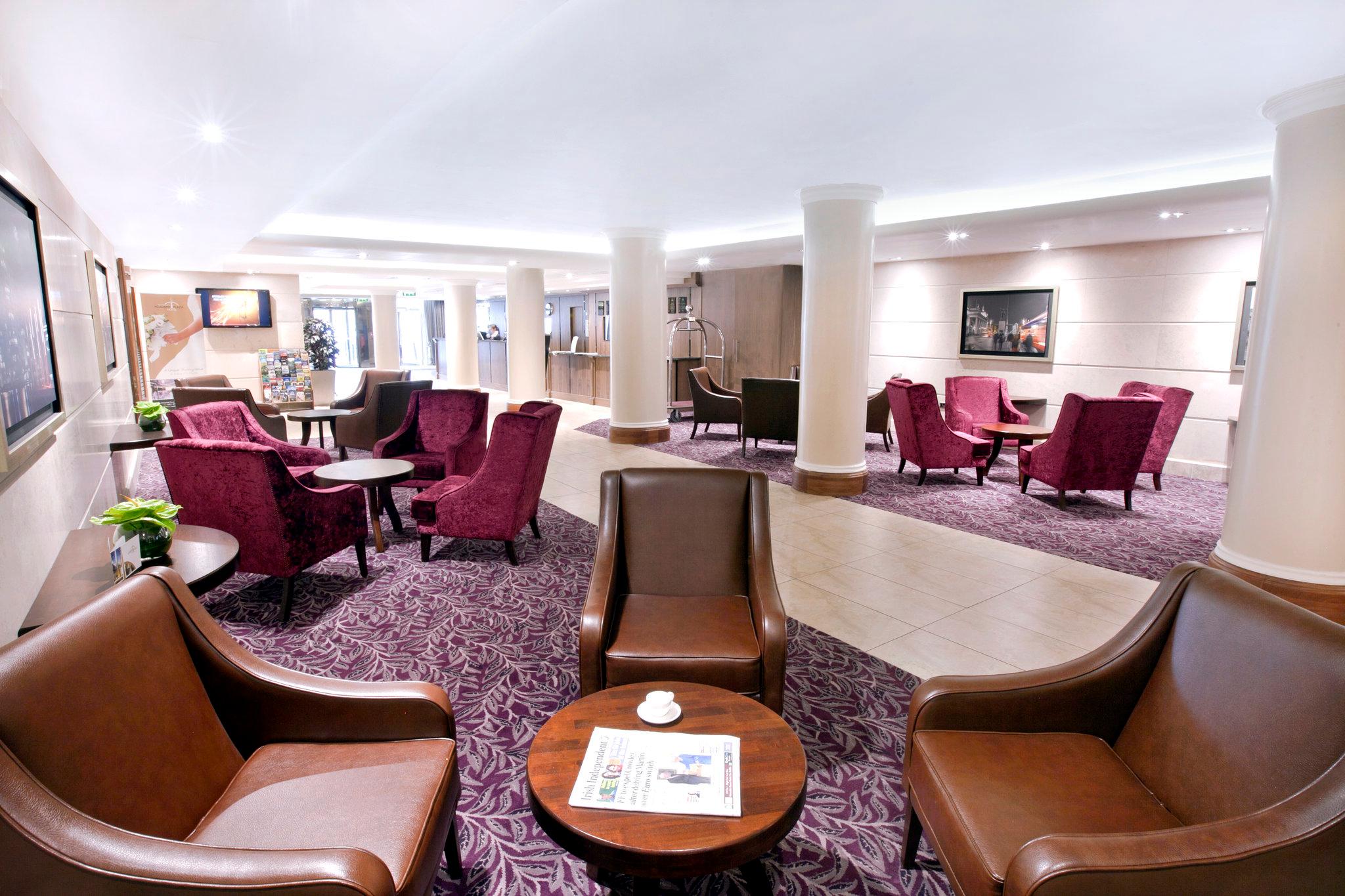 アカデミー プラザ ホテル 写真