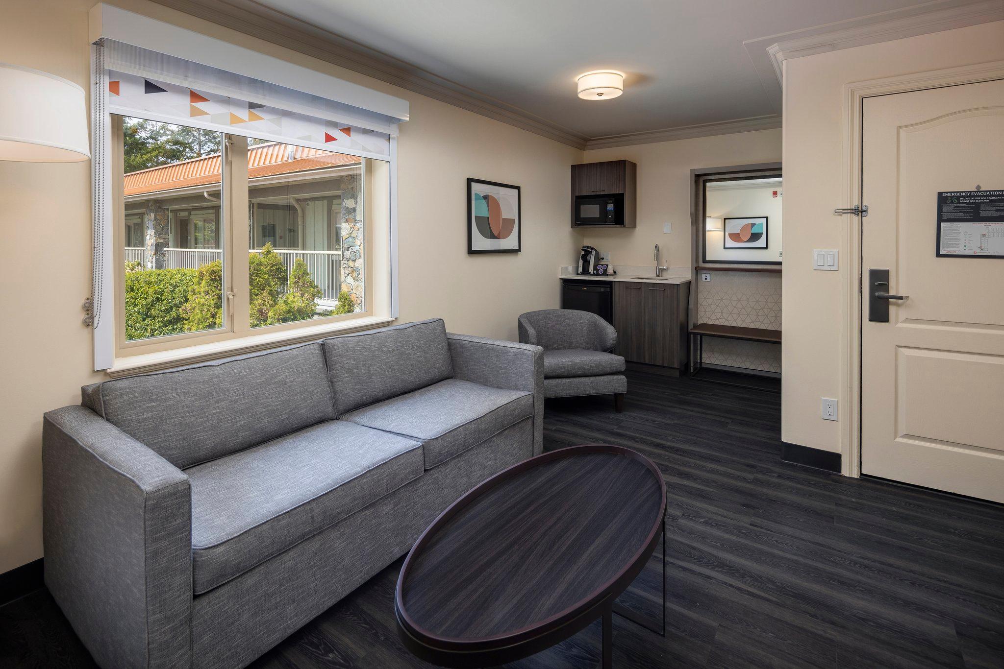 Holiday Inn Victoria - Elk Lake by IHG 写真