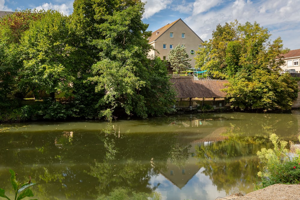 B&B HOTEL Chartres Centre Cathedrale 3 etoiles 写真