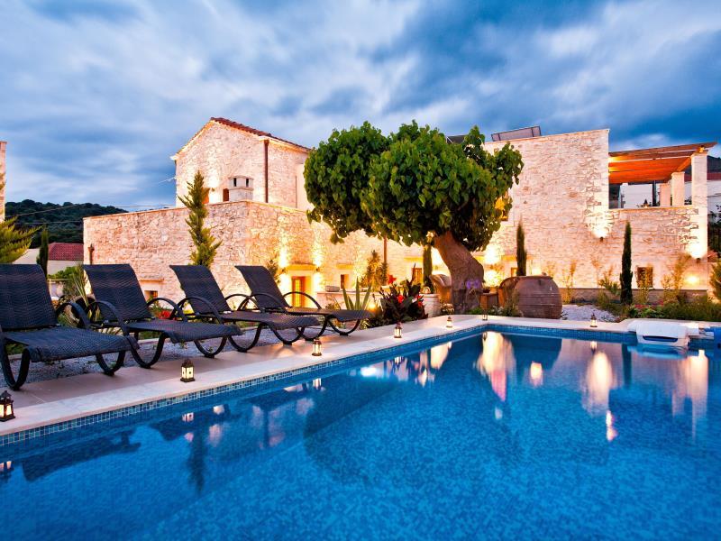 Arcus Luxury Suites 写真