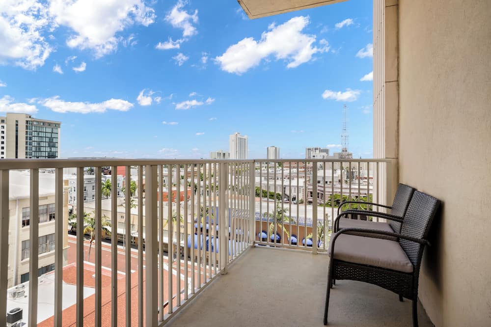 The Banyan Hotel Fort Myers, Tapestry Collection by Hilton 写真