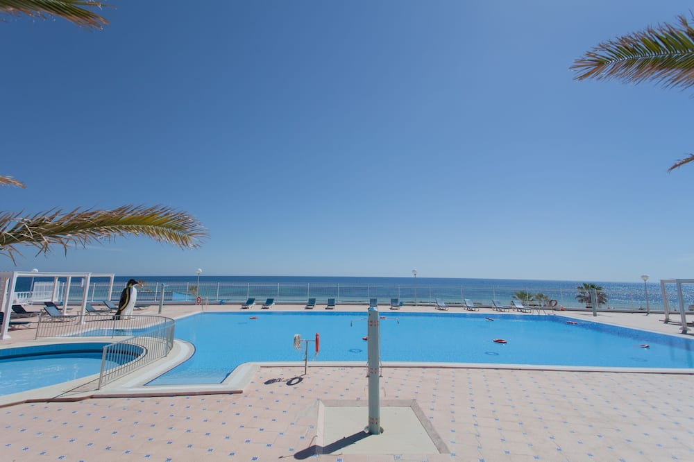 エル ムラディ クラブ セリマ 写真