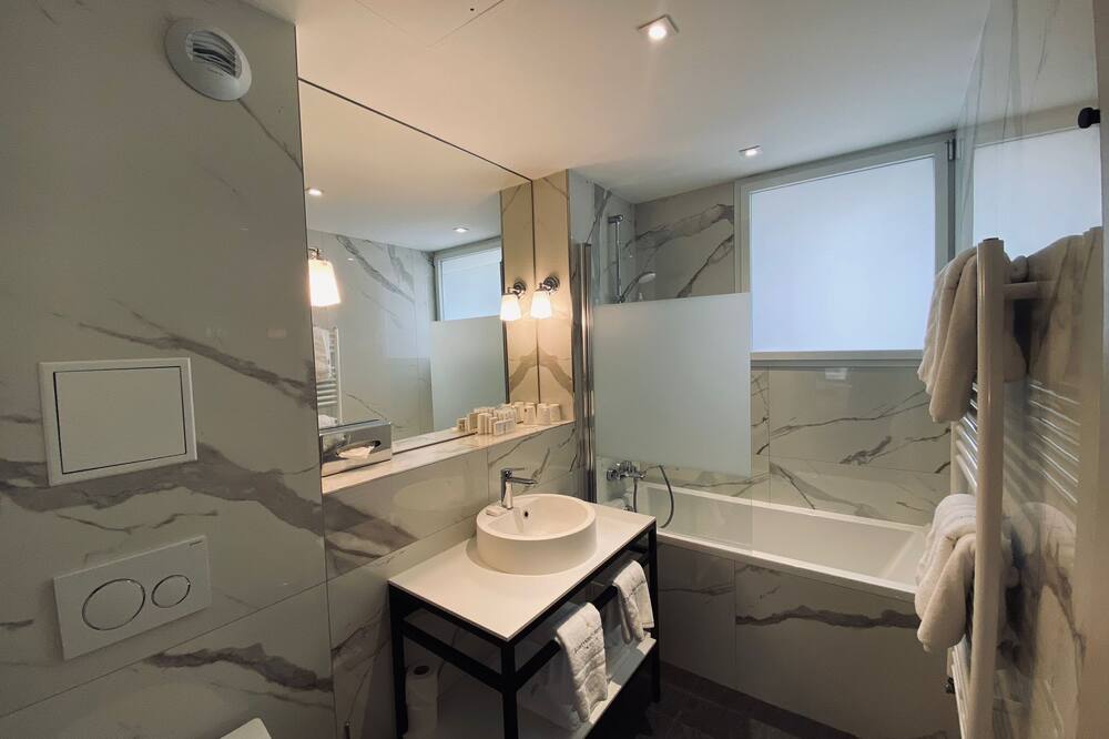 ホテル トゥーリズム アベニュー 写真