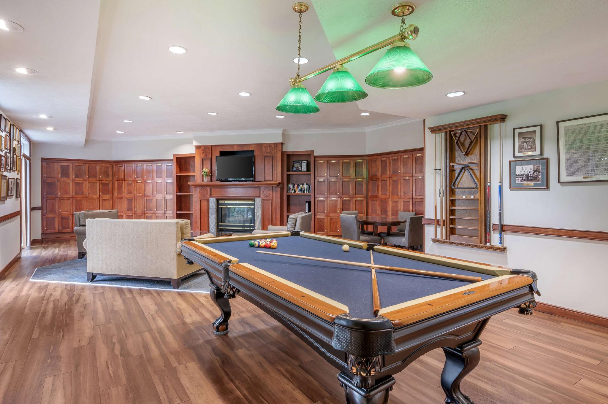 Hilton Vacation Club Varsity Club South Bend, IN 写真