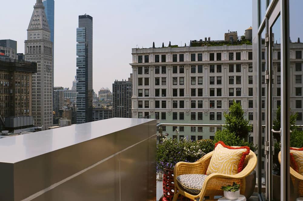 ザフィフスアベニューホテル 写真